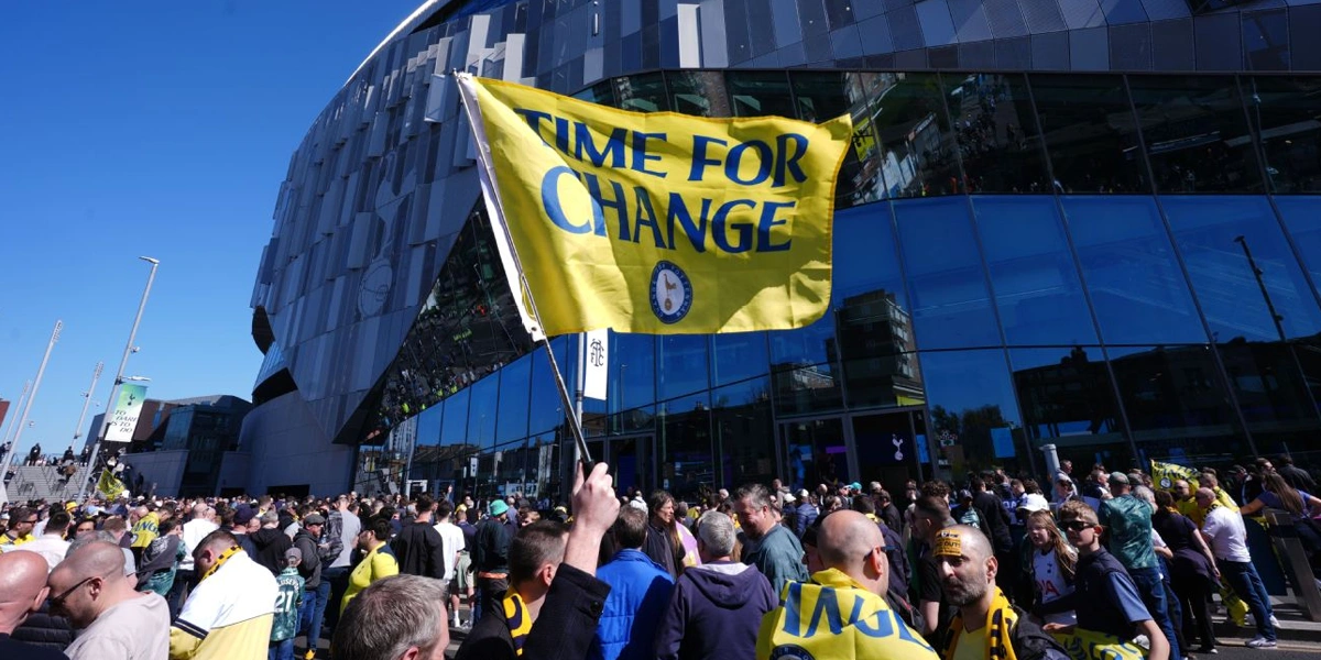 Dampak-terhadap-Hubungan-dengan-Penggemar