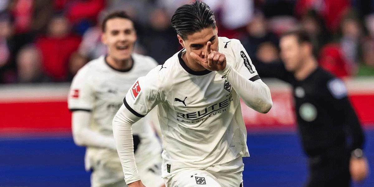 Kevin Diks Bangga Debut Sebagai Kapten Borussia Monchengladbach